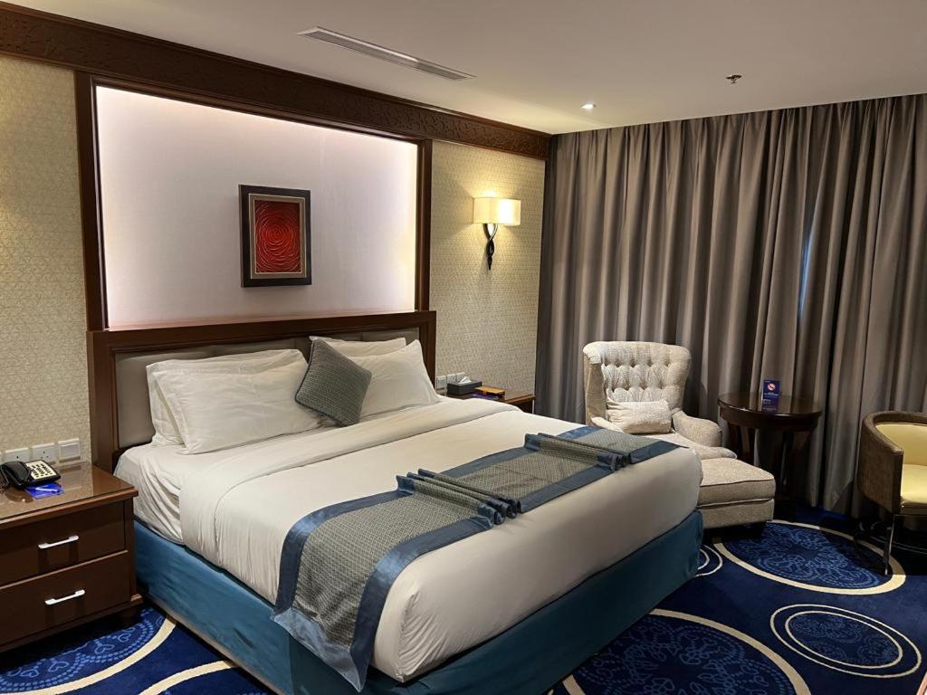 Swiss In Tabuk Hotel Ngoại thất bức ảnh