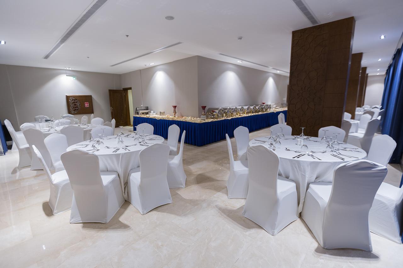 Swiss In Tabuk Hotel Ngoại thất bức ảnh