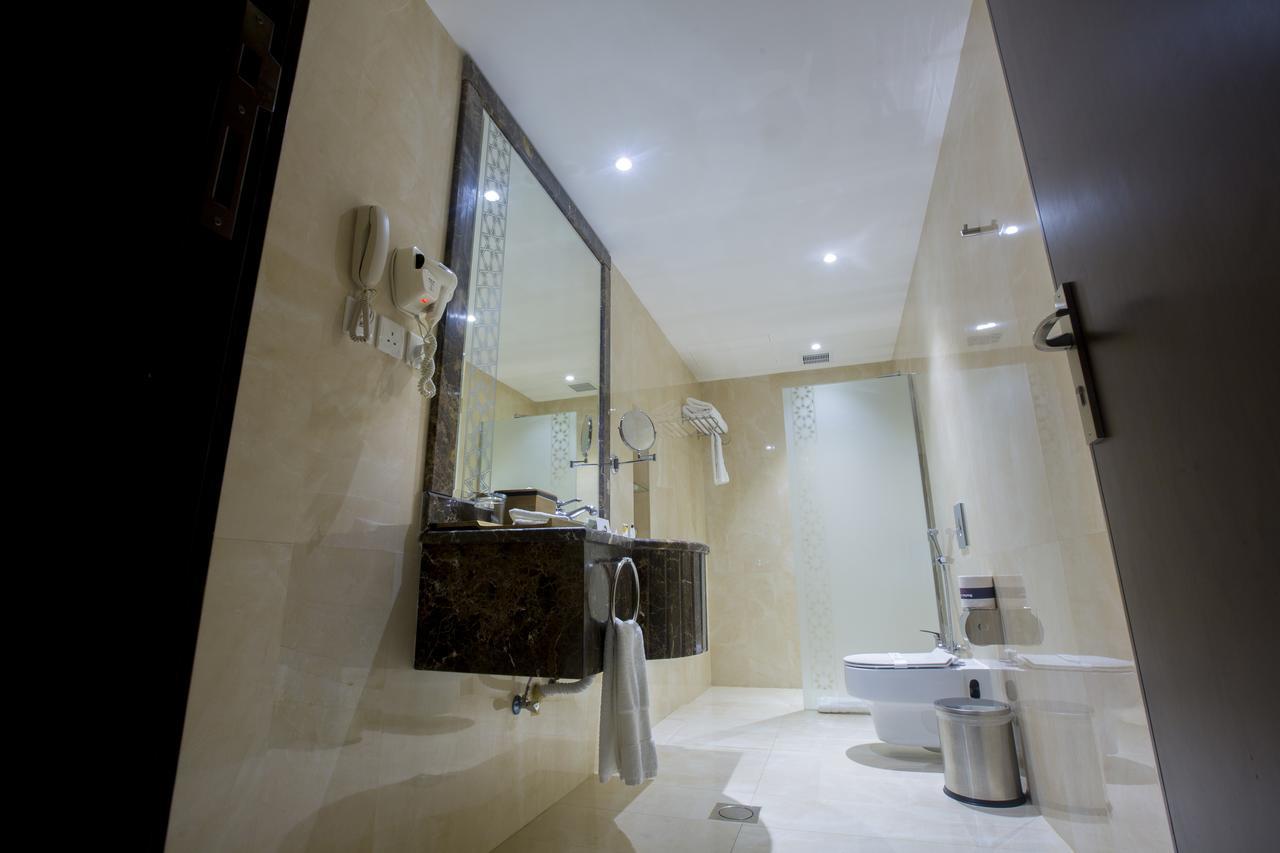 Swiss In Tabuk Hotel Ngoại thất bức ảnh