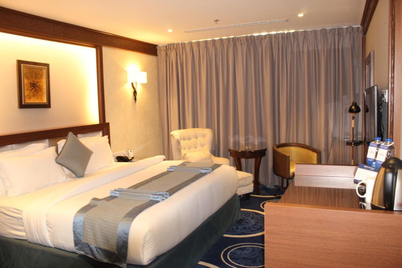 Swiss In Tabuk Hotel Ngoại thất bức ảnh